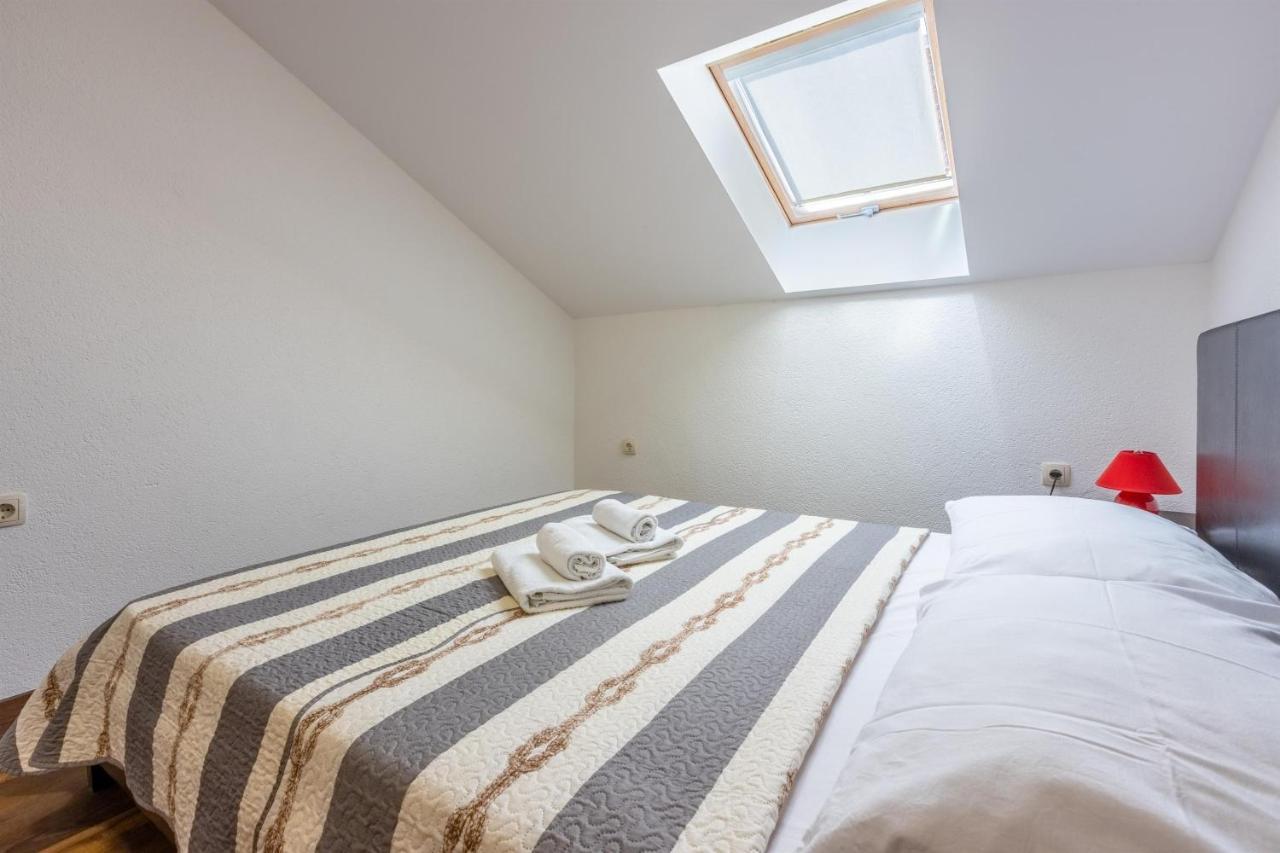 Apartments Mirela Crikvenica Εξωτερικό φωτογραφία